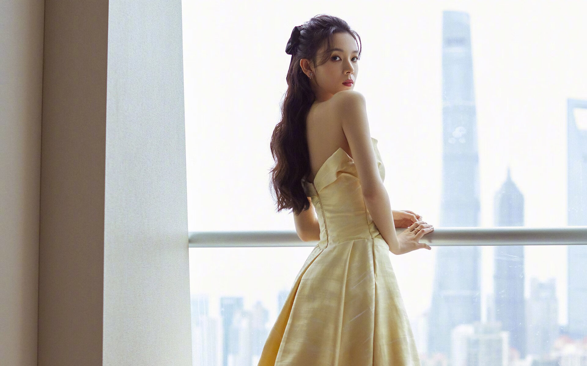 开云-攻克达拉斯！活塞铁血防守绞杀东契奇，恩比德西决G6封神接管避免抢七